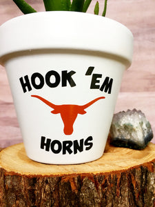 Hook 'Em Horns