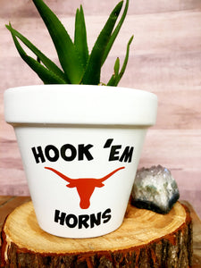 Hook 'Em Horns